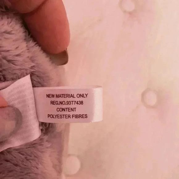 Squishable Heather the Husky - Picture 8 of 9